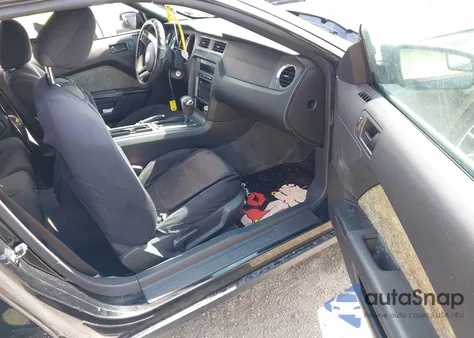 2012 Ford Mustang V6 z USA, uszkodzony, nr VIN 1ZVBP8EM2C5205421